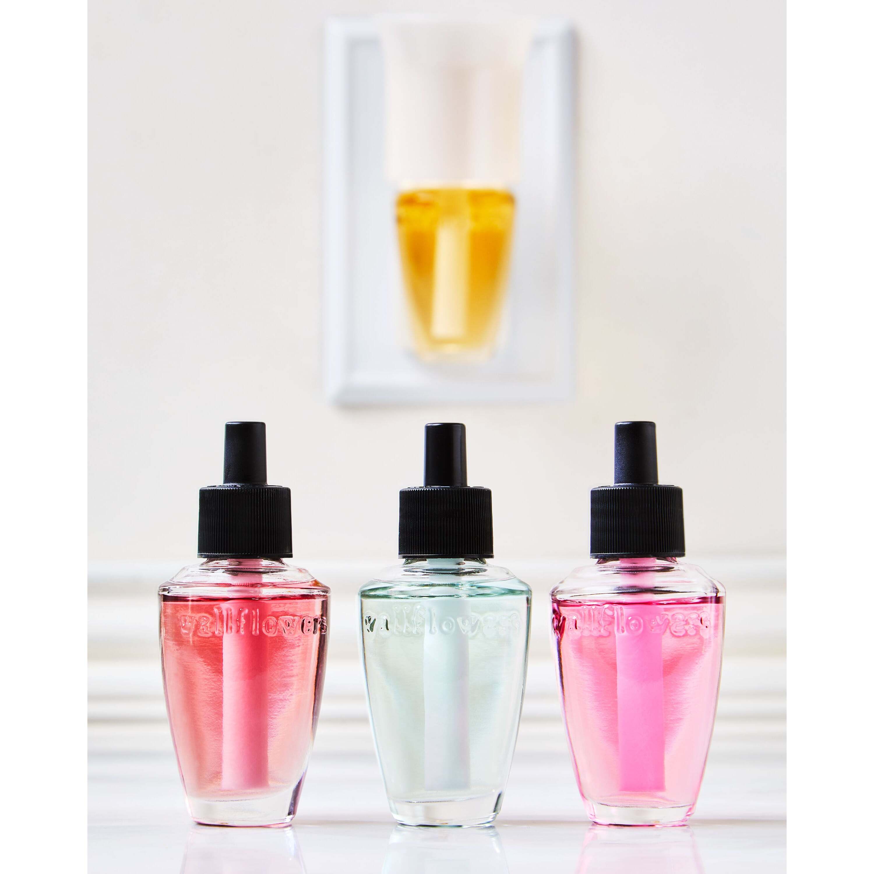 White Tea & Sage Wallflowers Refills 2-Pack - Image 5