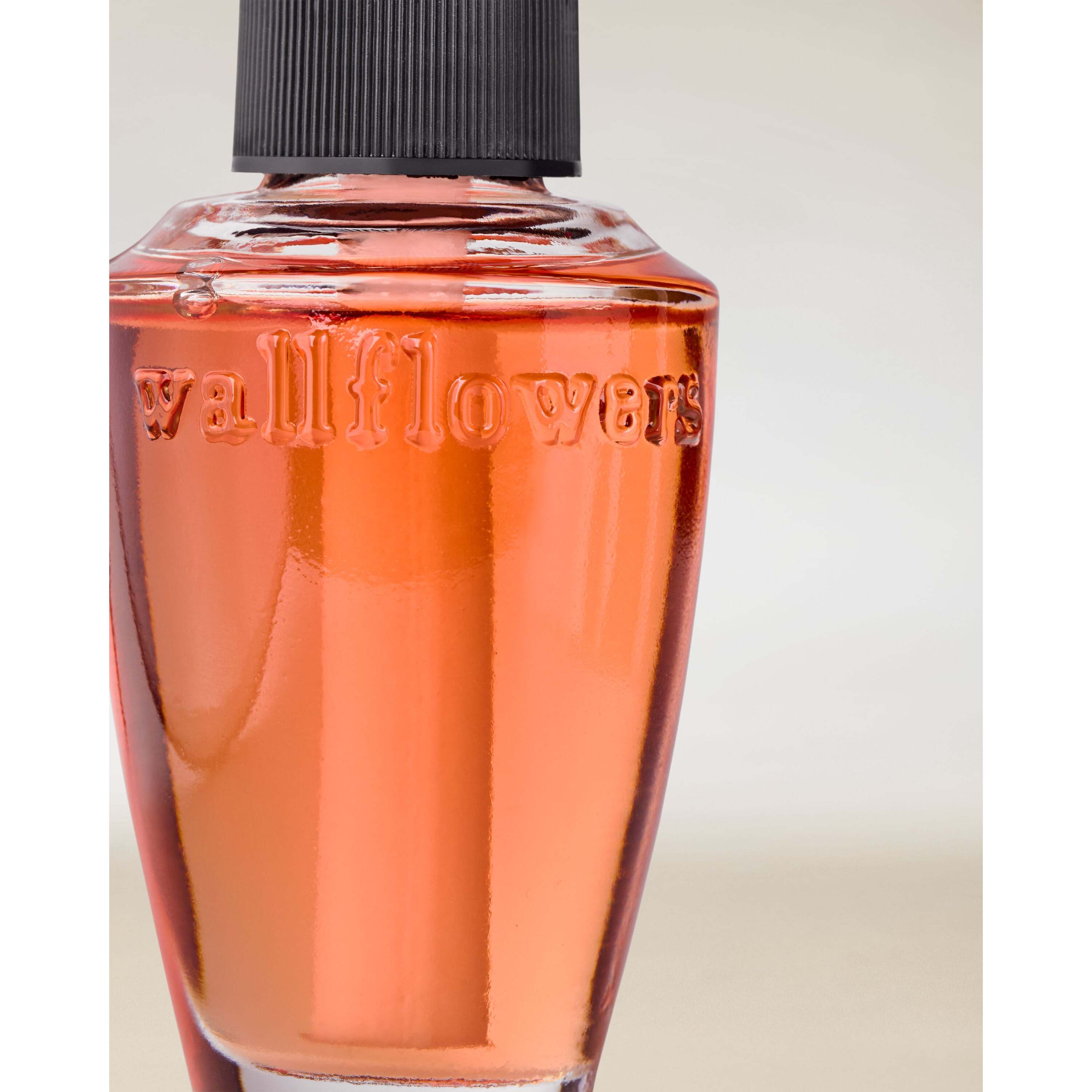 Apple Cinnamon Spice Wallflowers Fragrance Refill - Image 2