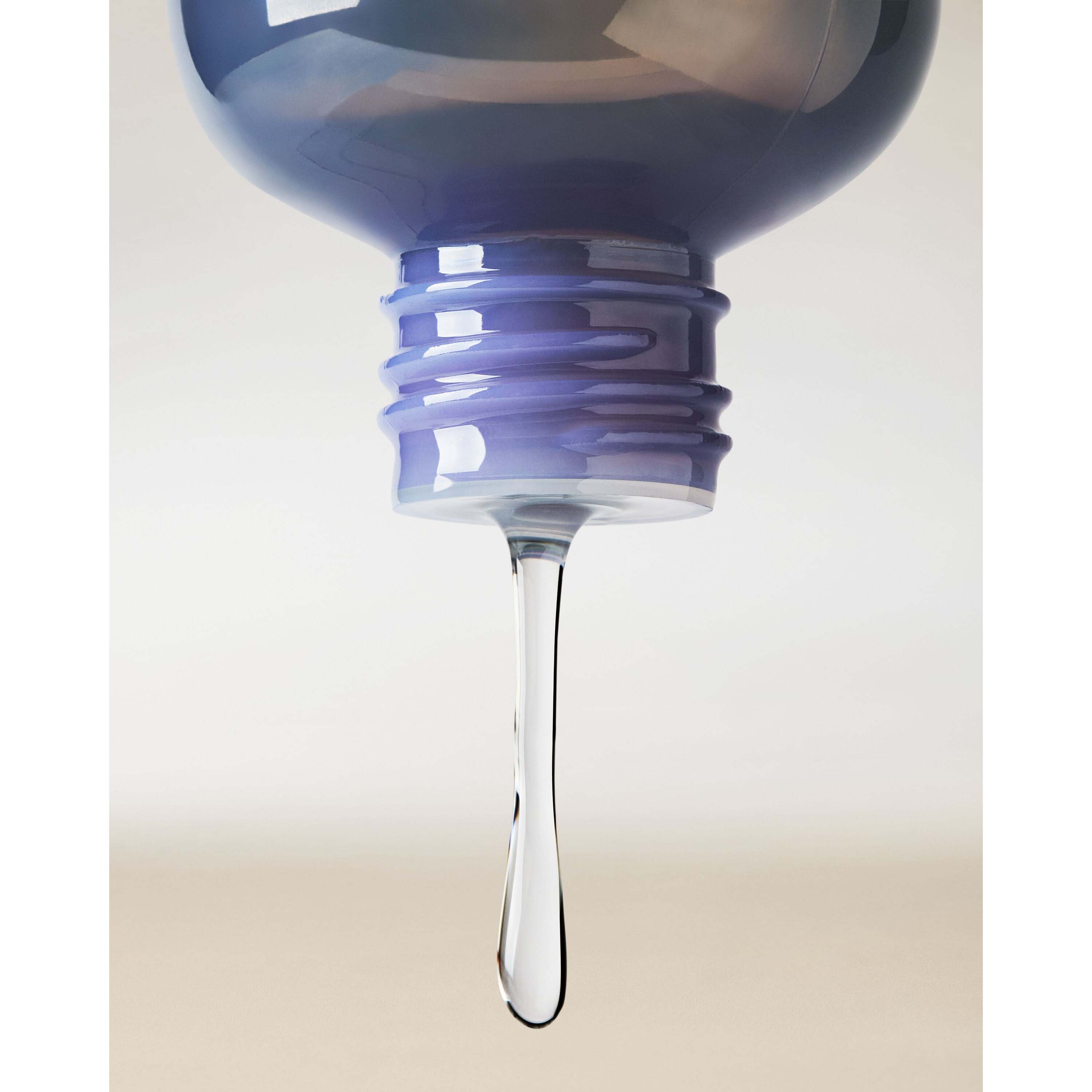 Lavender Vanilla Body And Massage Oil - Image 5