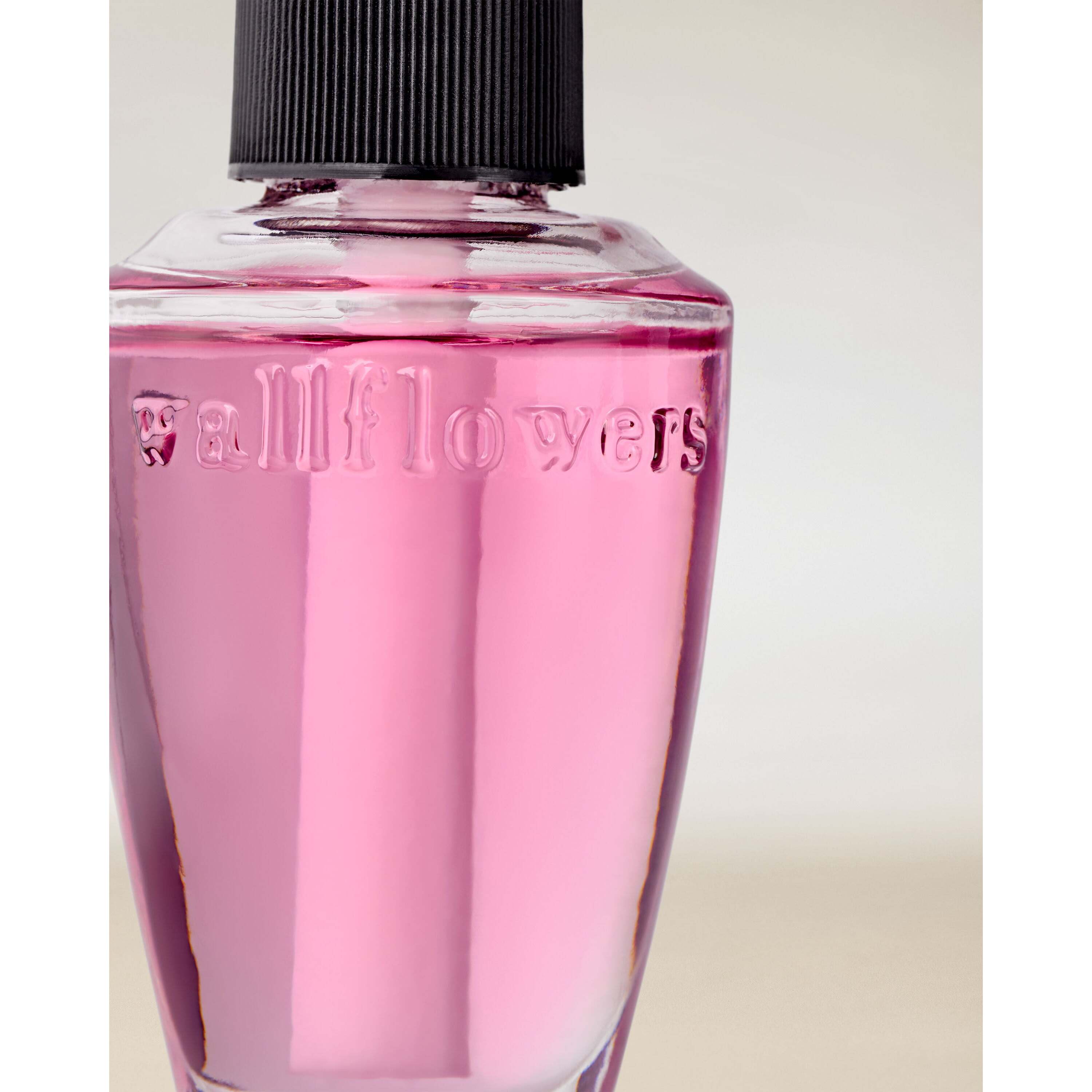 Guava Coconut Margarita Wallflowers Fragrance Refill - Image 2