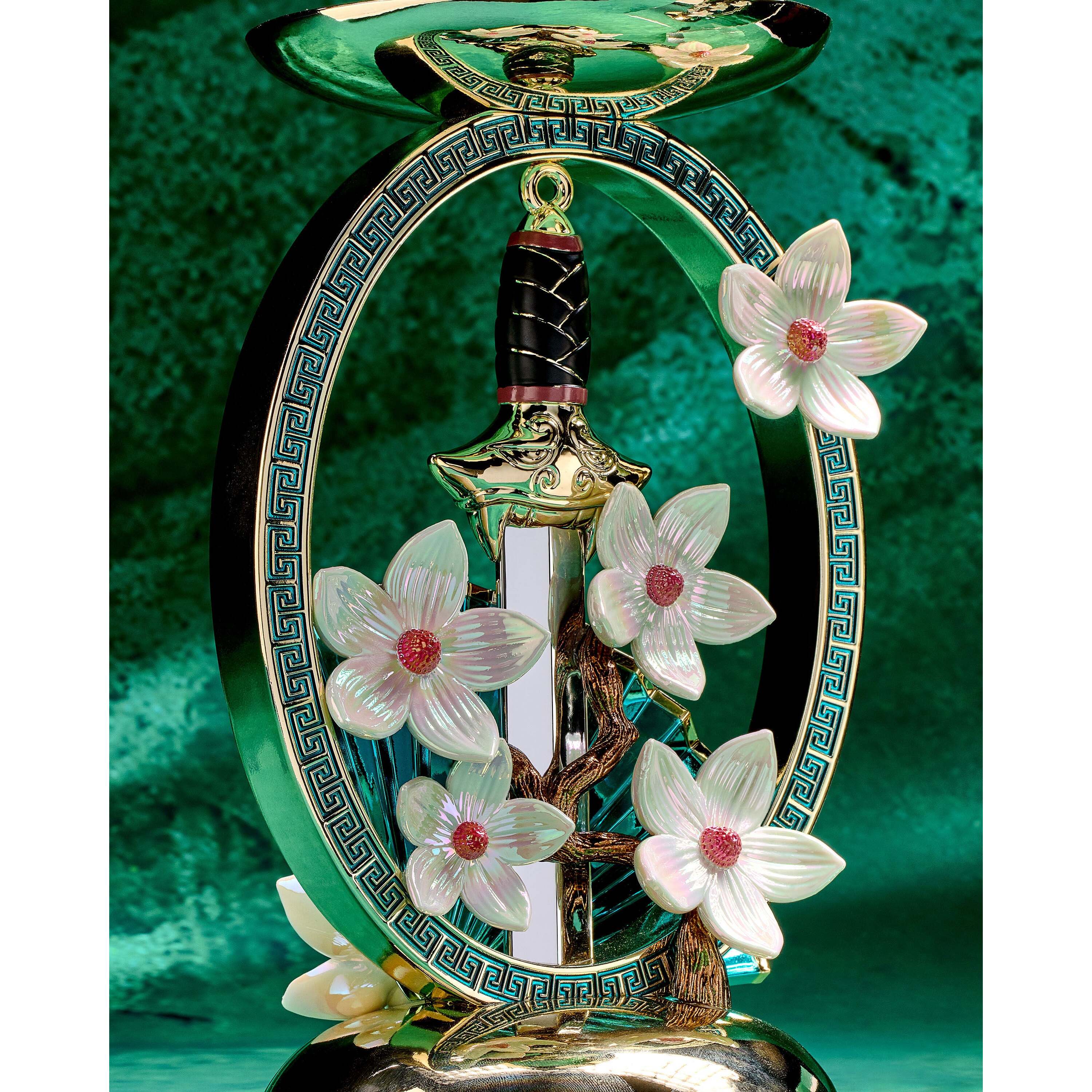 Mulan Pedestal 3-Wick Candle Holder - Image 3