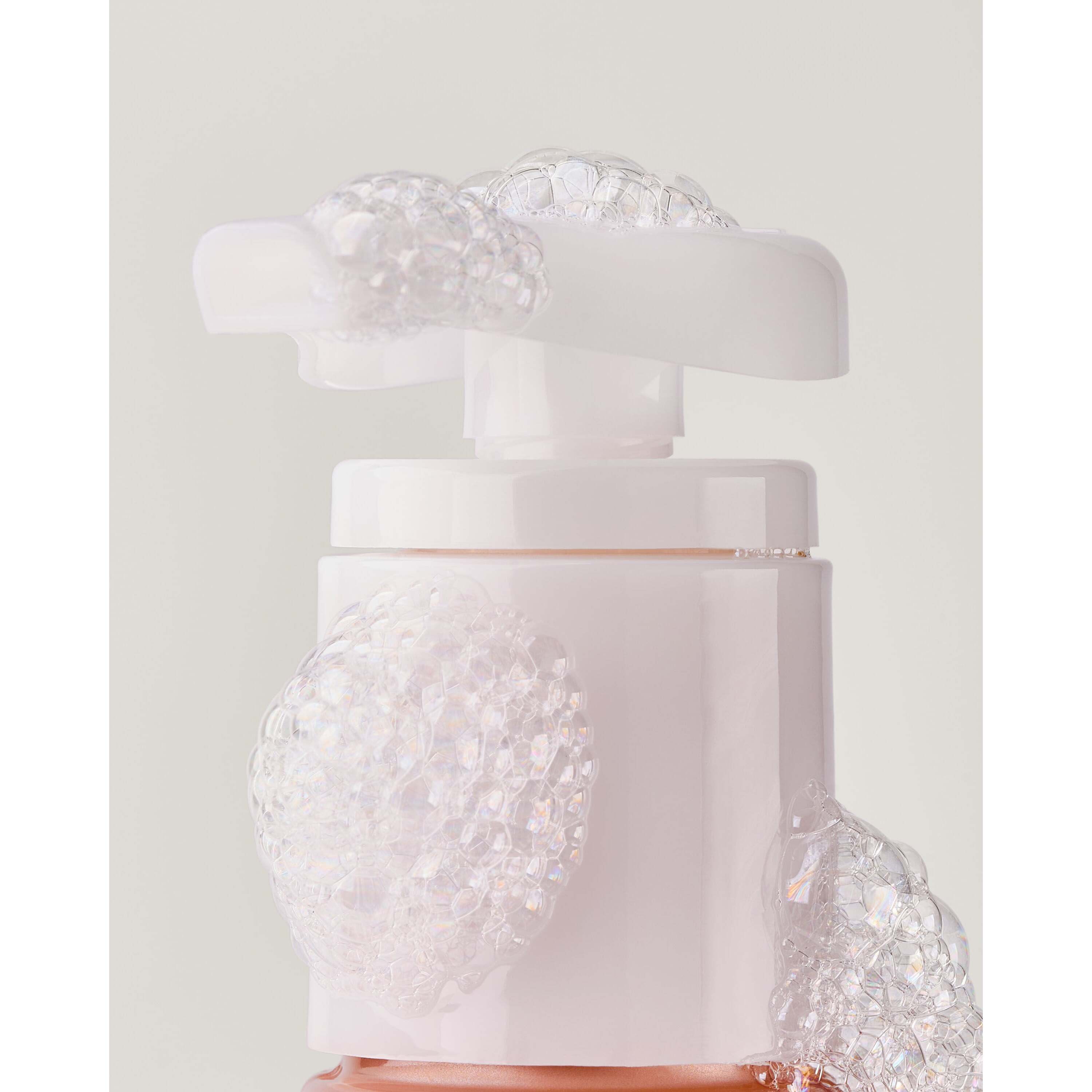 Cashmere Musk Cleansing Gel Hand Soap - Image 5