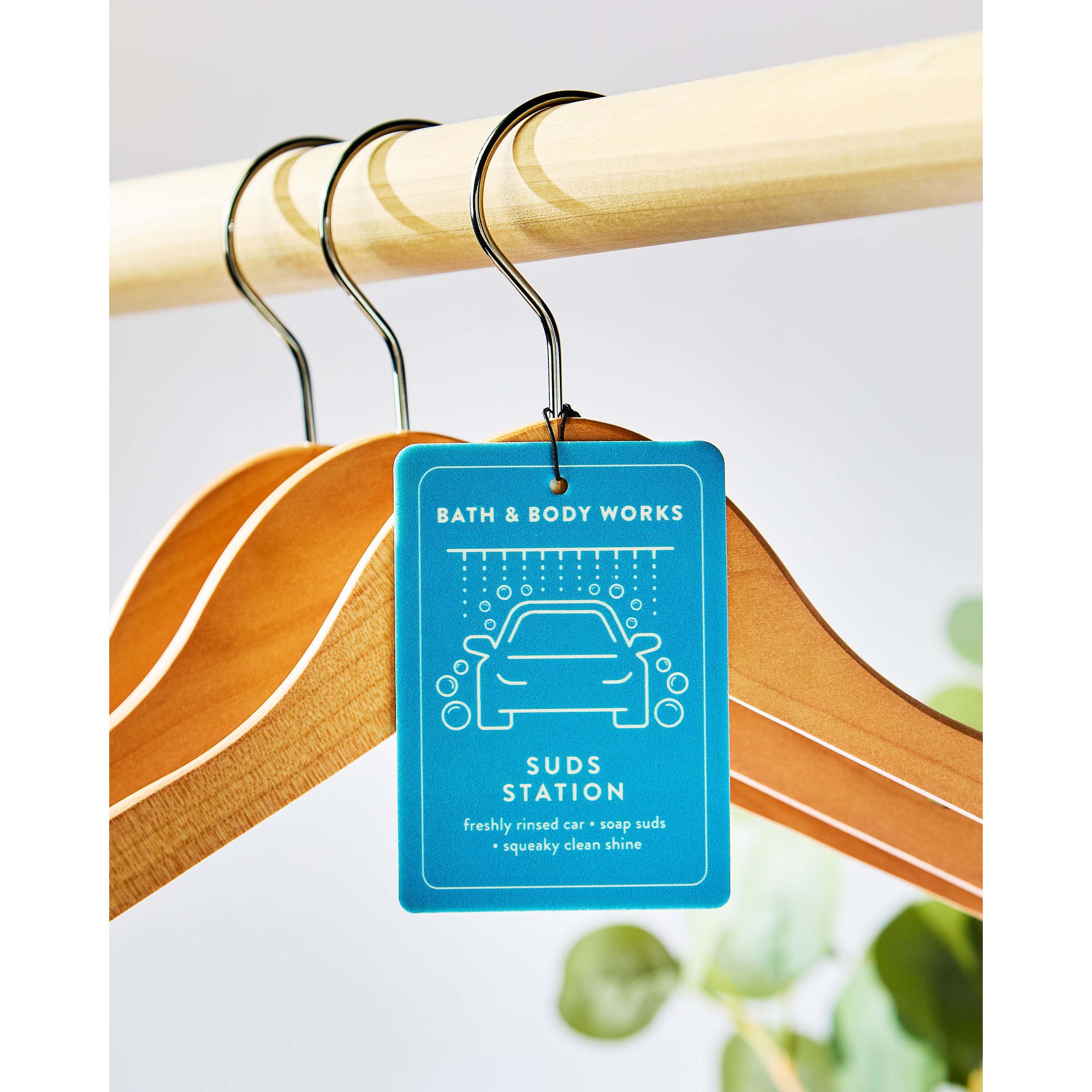 Suds Station Hanging Fragrance Diffuser - Image 4
