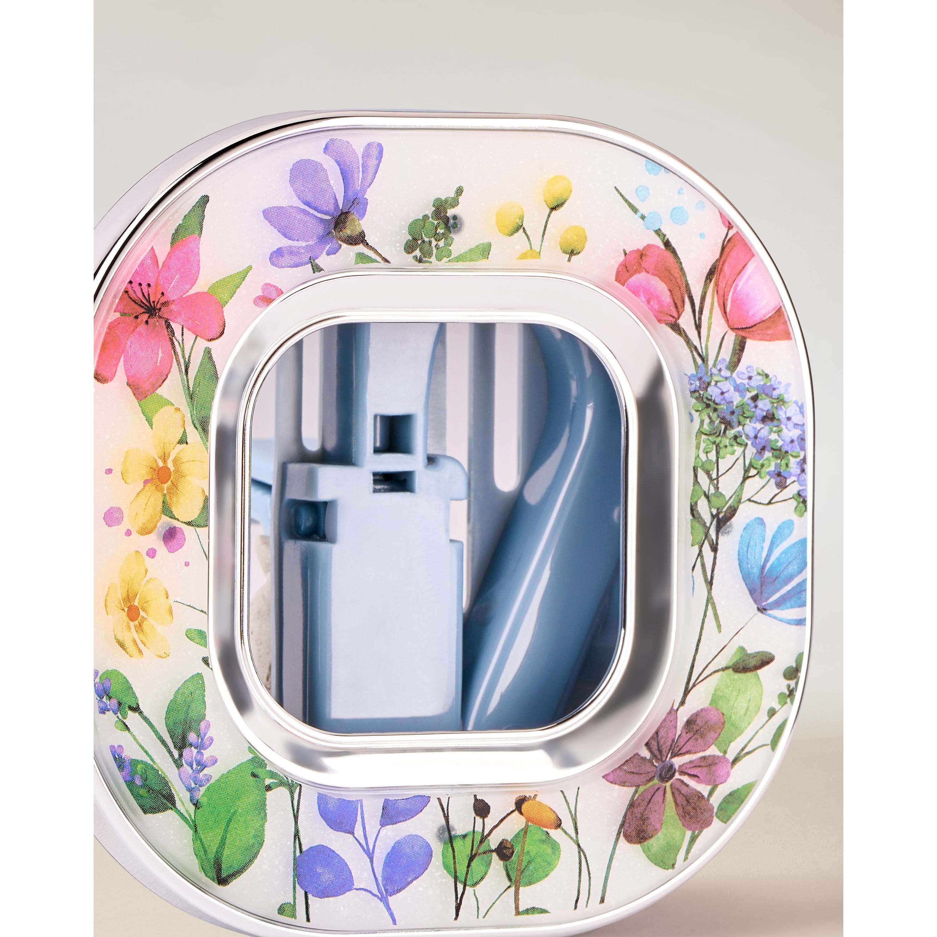 Pressed Floral Car Fragrance Holder - Image 2