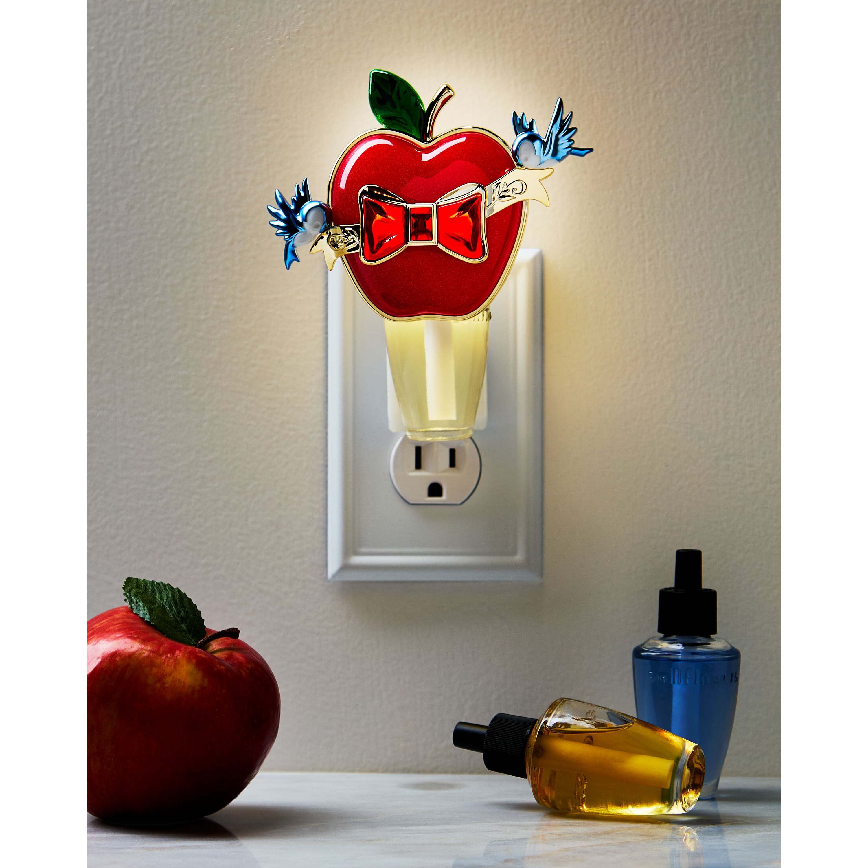 Snow White Nightlight Wallflowers Fragrance Plug - Image 4