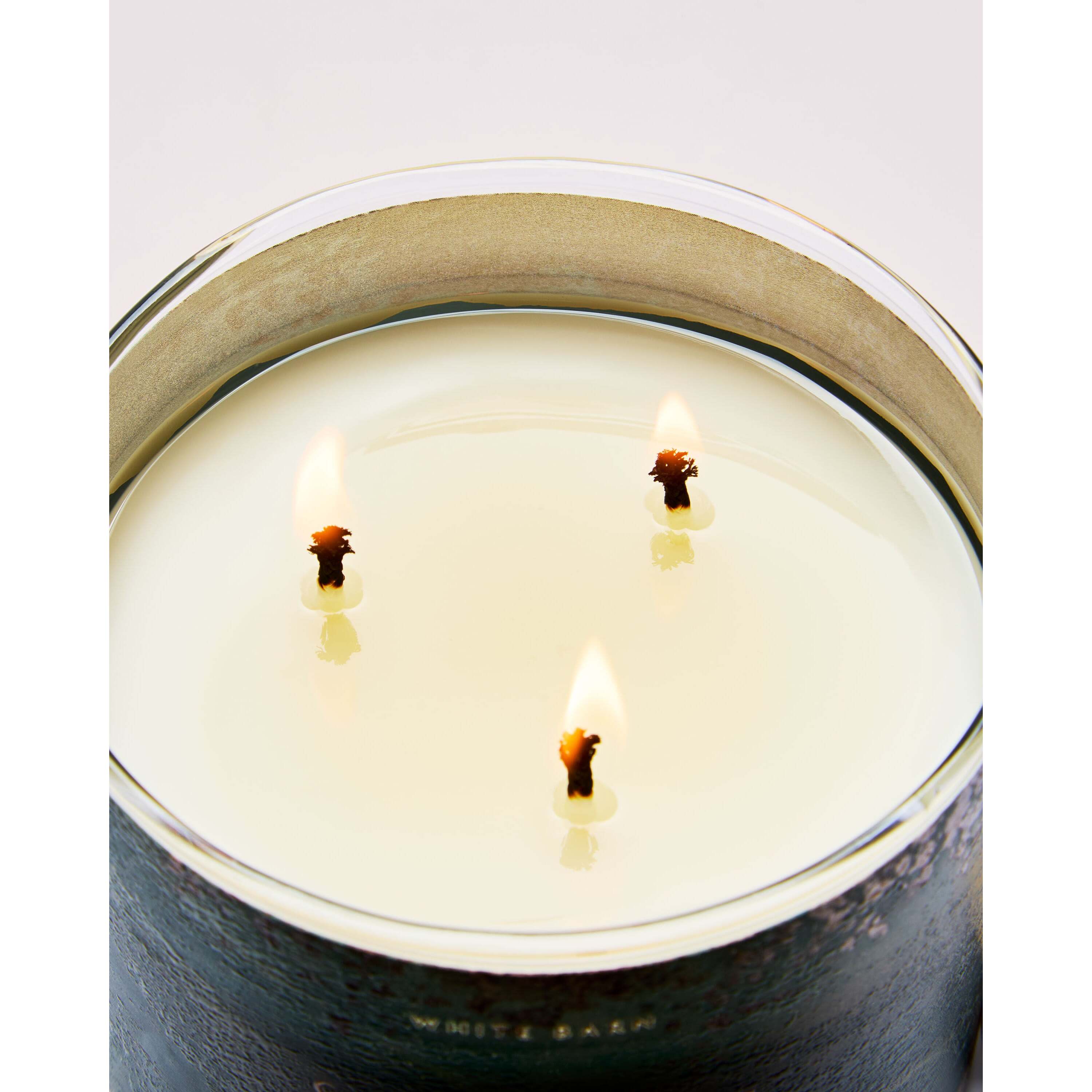 White Tea & Sage 3-Wick Candle - Image 5